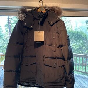 Moose Knuckles Algonquin Men’s Down Parka with Fox Fur, XL NWT